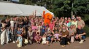 Burgemeester Hoekstrastraat in Nijkerk viert 40-jarig jubileum met groot straatfeest