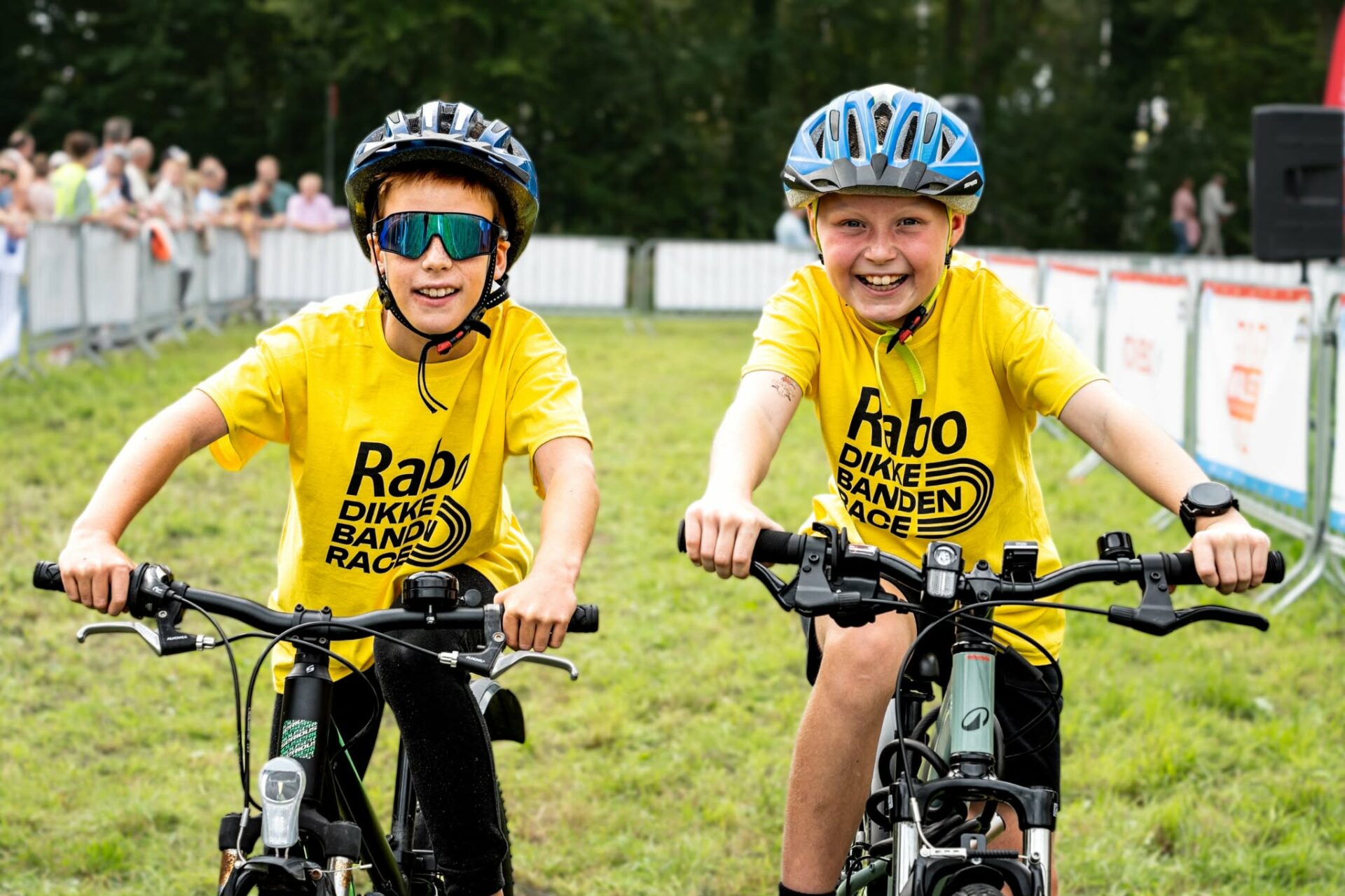 Dikke Bandenrace op Kokkeveld Festival: foto’s van Dayn van de Pol