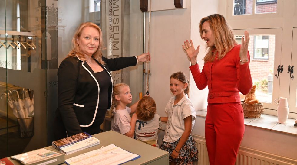 Wethouder Van den Nieuwendijk opent met Daltonschool Corlaer de klassendagen