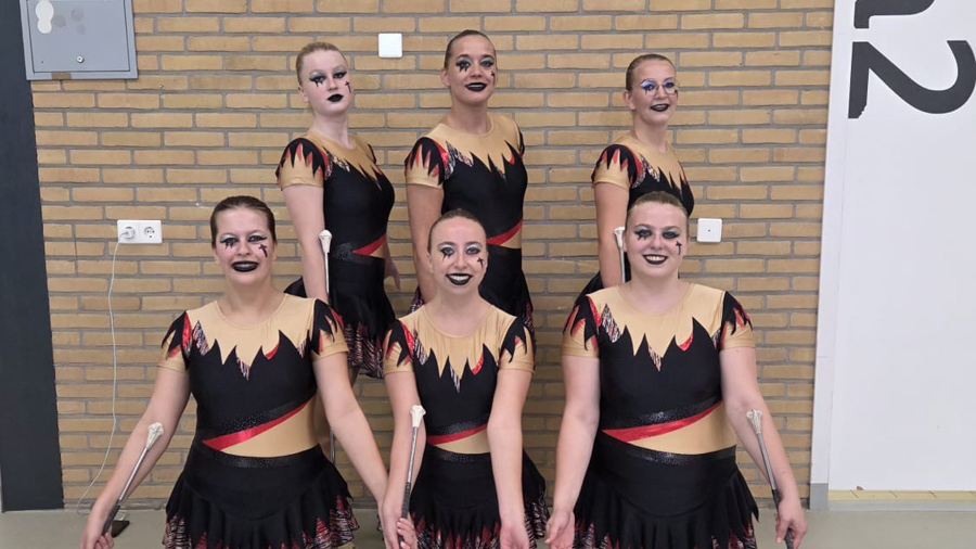 Majorette Showteam Nijkerk scoort volop in Lichtenvoorde
