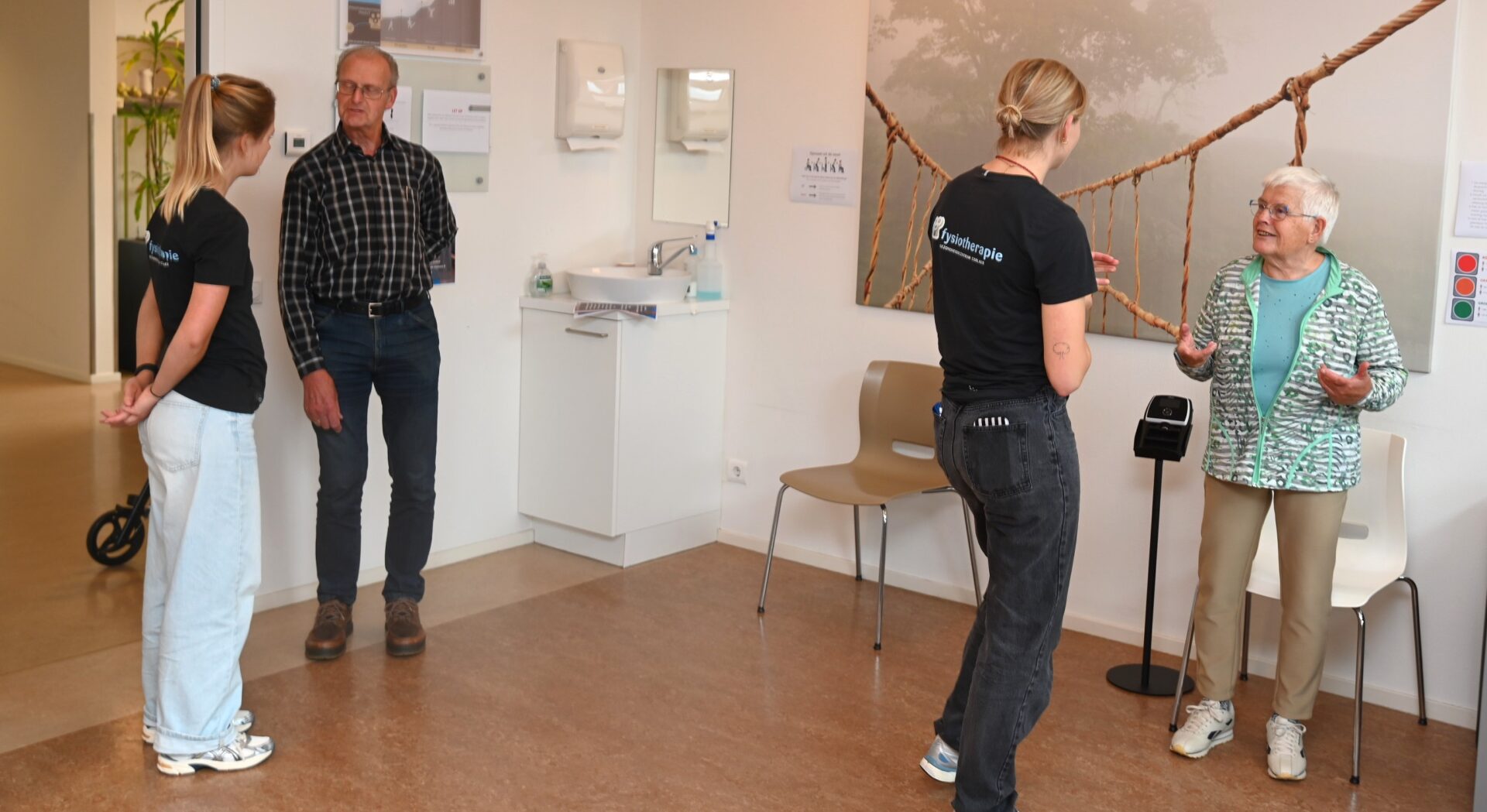 Succes voor laagdrempelige ouderenmiddag bij Fysiotherapiepraktijk Corlaer