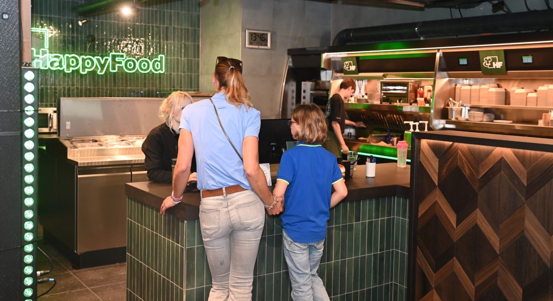 Feestelijke opening HappyFood Hoevelaken: Nieuw, duurzaam pand officieel geopend