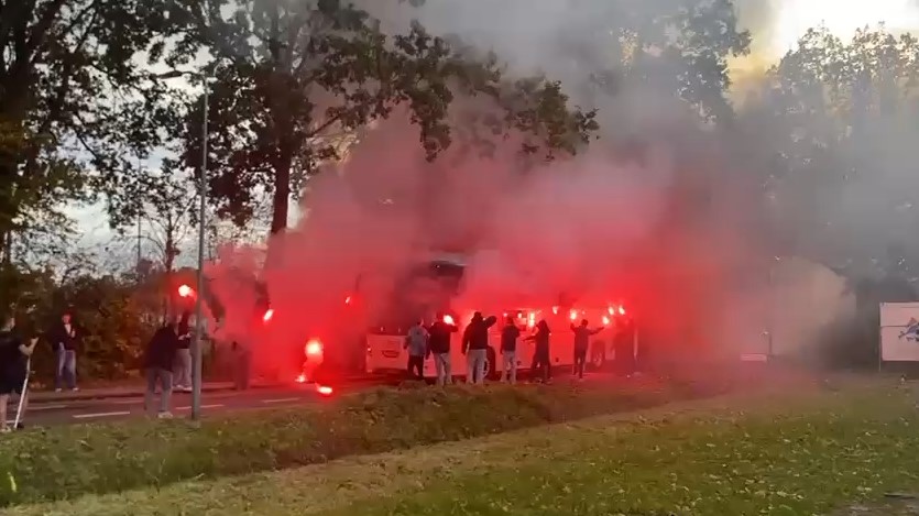 Sparta Nijkerk met fakkels uitgezwaaid voor bekerduel in Zeeland